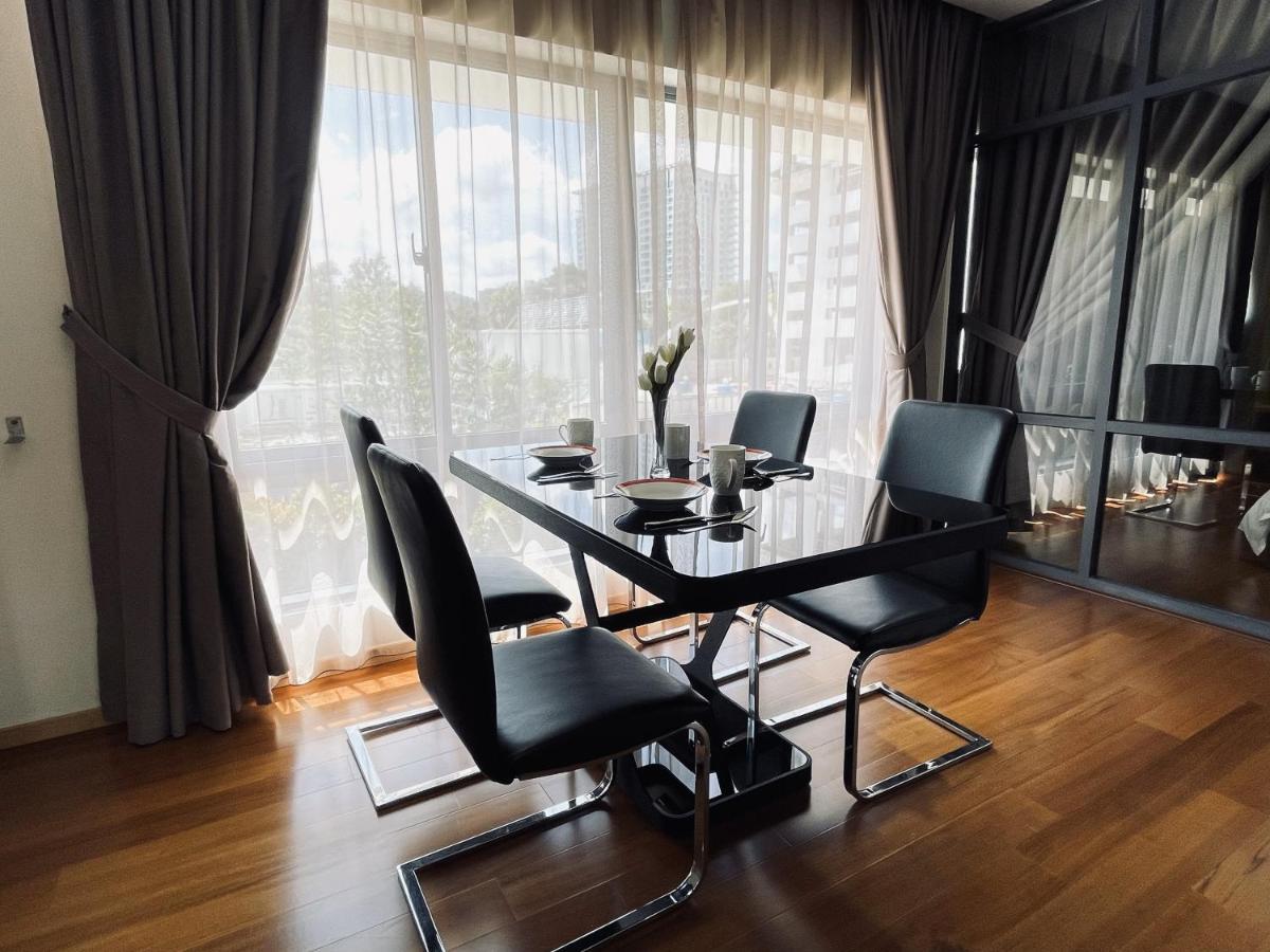B.Suites 21 Kota Kinabalu Bagian luar foto