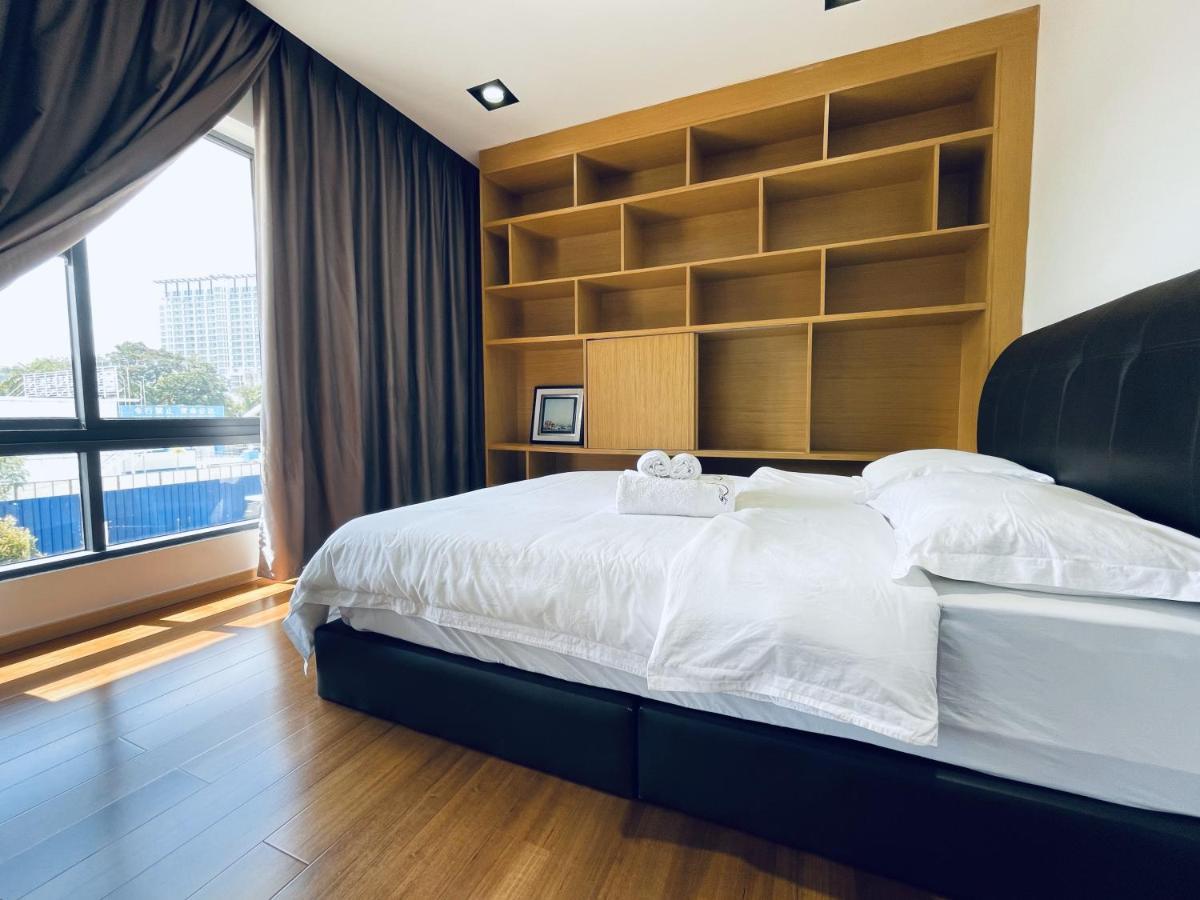 B.Suites 21 Kota Kinabalu Bagian luar foto