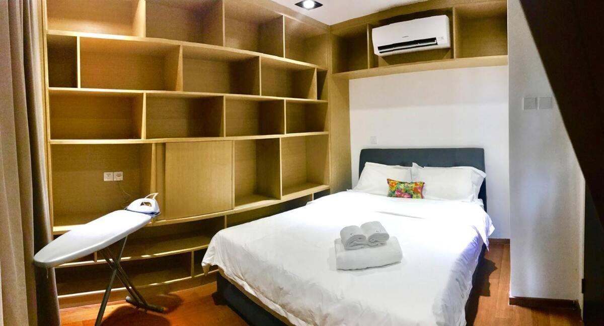 B.Suites 21 Kota Kinabalu Bagian luar foto